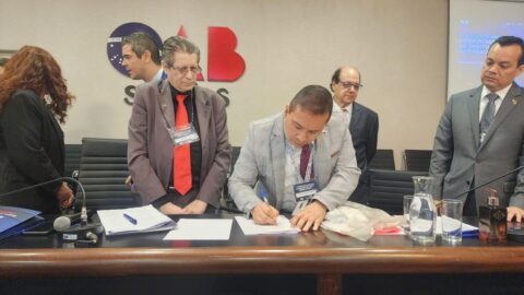 Acuerdo de Colaboración entre la Orden de Abogados del Brasil Sub Sección Santos y El Colegio de Abogados de Panamá